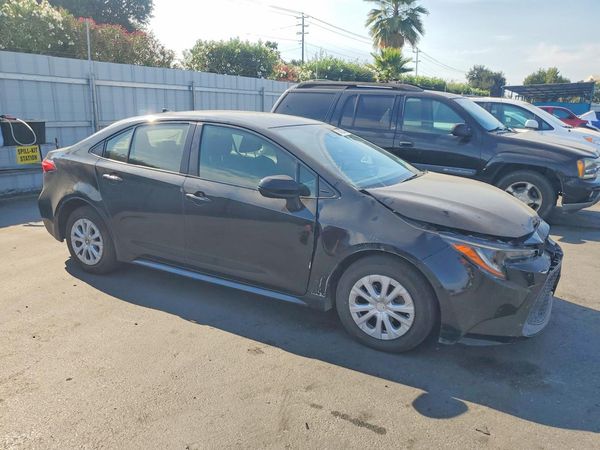 2022 TOYOTA COROLLA