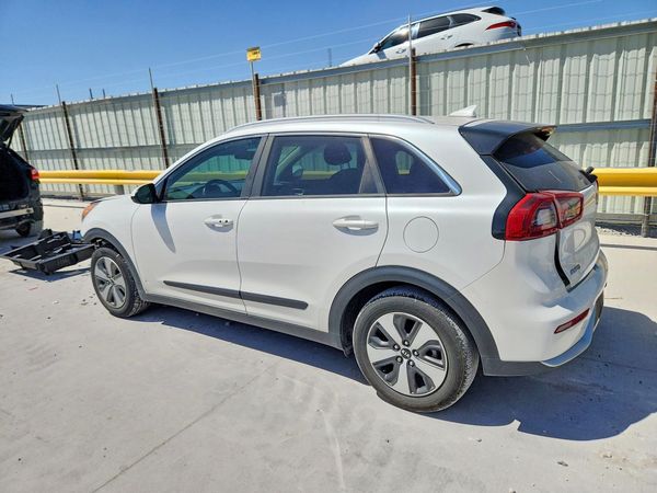 2017 KIA NIRO FE / LX / LX Tech