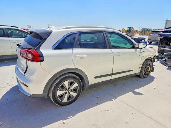 2017 KIA NIRO FE / LX / LX Tech