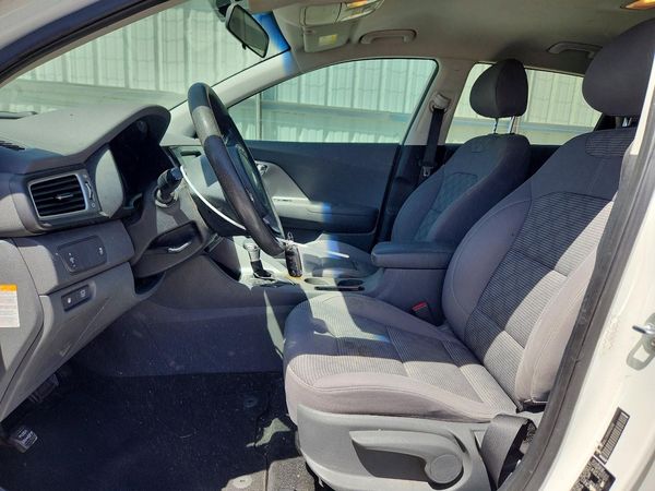 2017 KIA NIRO FE / LX / LX Tech