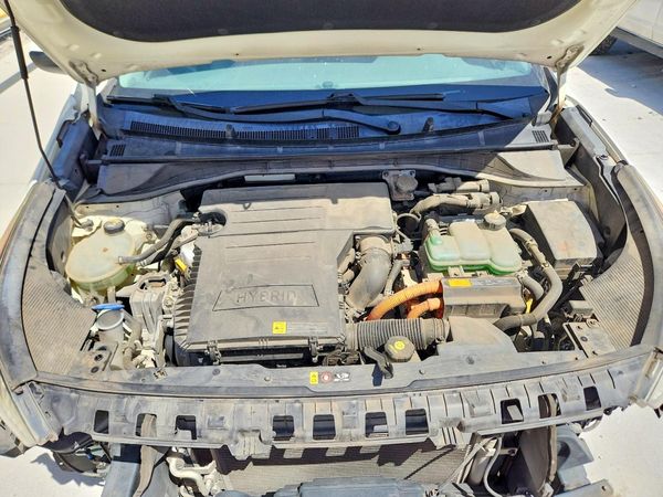 2017 KIA NIRO FE / LX / LX Tech