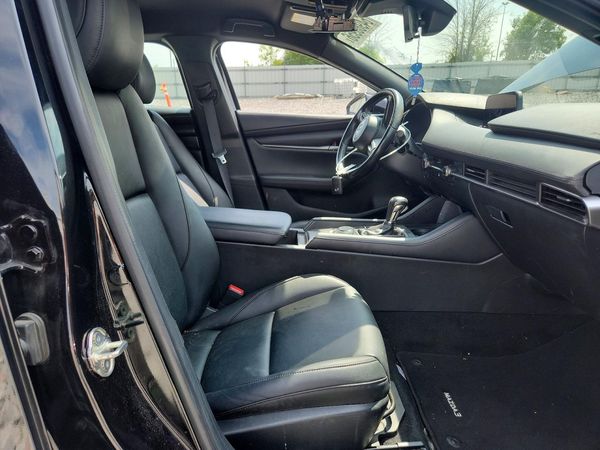2023 MAZDA 3 Select Package — DENT