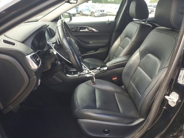 2018 INFINITI QX30