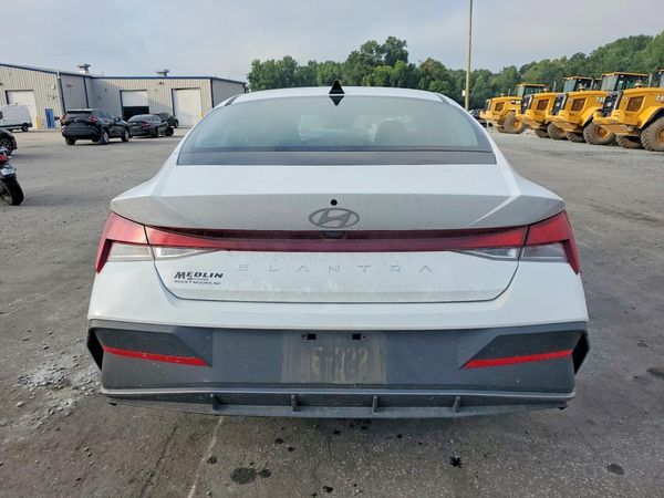 2025 HYUNDAI ELANTRA