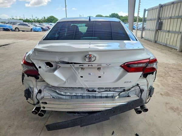 2024 TOYOTA CAMRY
