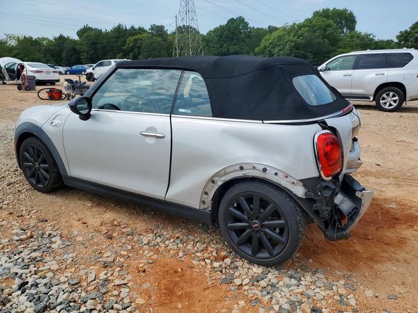 2016 MINI COOPER