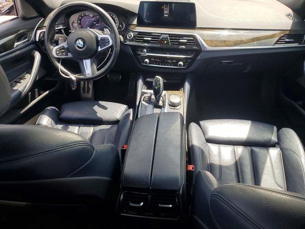 2019 BMW 530E