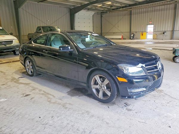 2014 MERCEDES-BENZ C C250