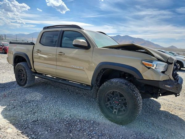 2016 TOYOTA TACOMA