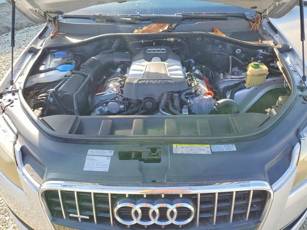 2013 AUDI Q7 Premium Plus