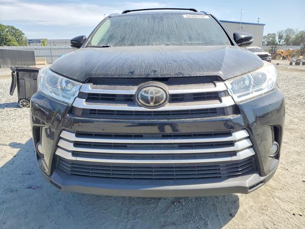 2017 TOYOTA HIGHLANDER SE/XLE