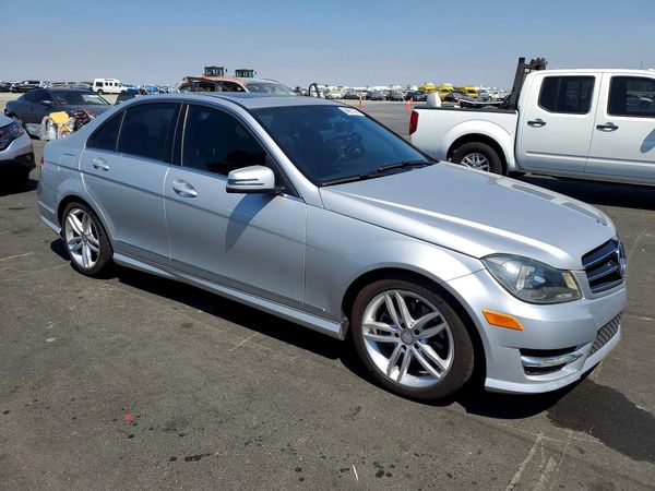 2014 MERCEDES-BENZ C