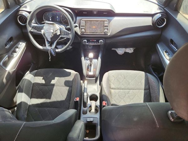 2020 NISSAN KICKS