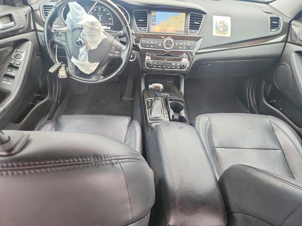 2016 KIA CADENZA Luxury