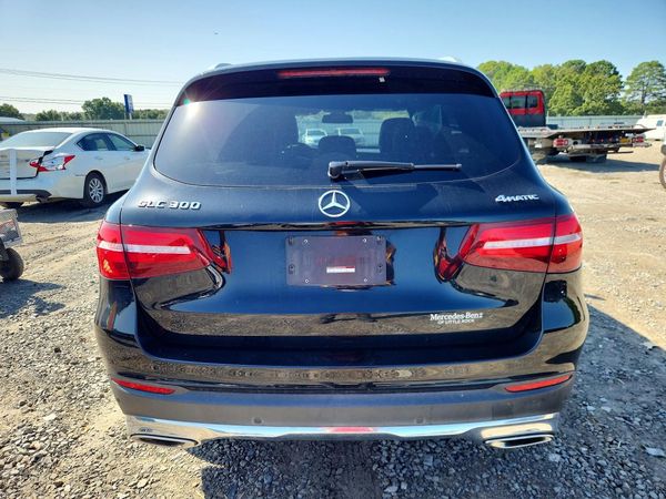 2017 MERCEDES-BENZ GLC GLC300 Base-4M