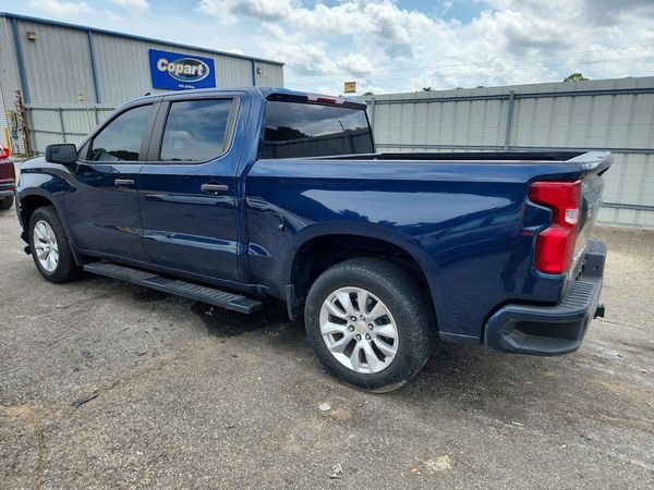 2022 CHEVROLET SILVERADO Custom