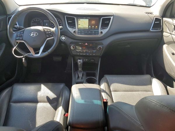 2017 HYUNDAI TUCSON