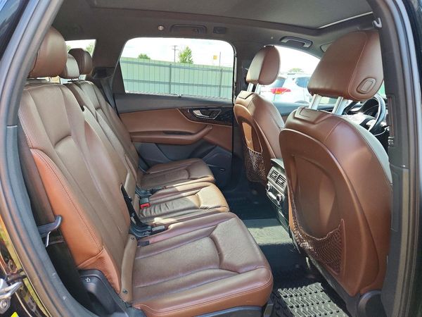 2017 AUDI Q7