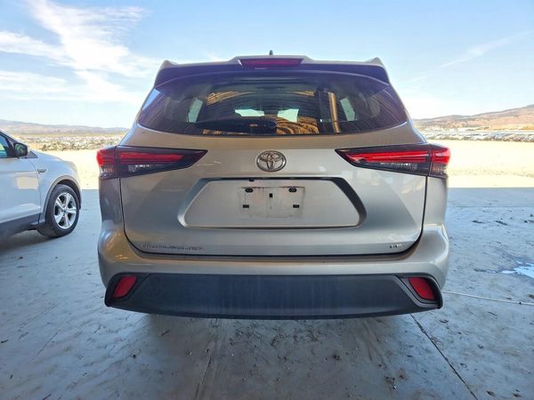 2024 TOYOTA HIGHLANDER