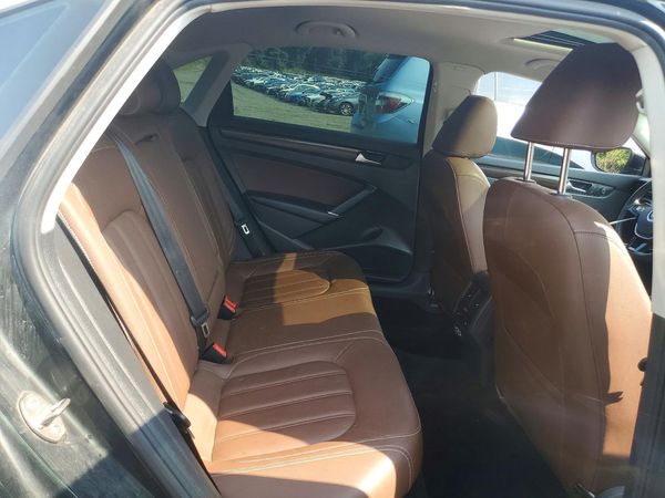 2022 VOLKSWAGEN PASSAT
