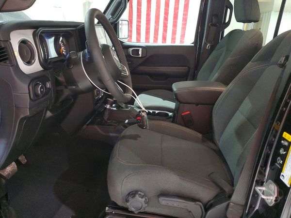 2026 JEEP WRANGLER 4-DOOR SAHARA