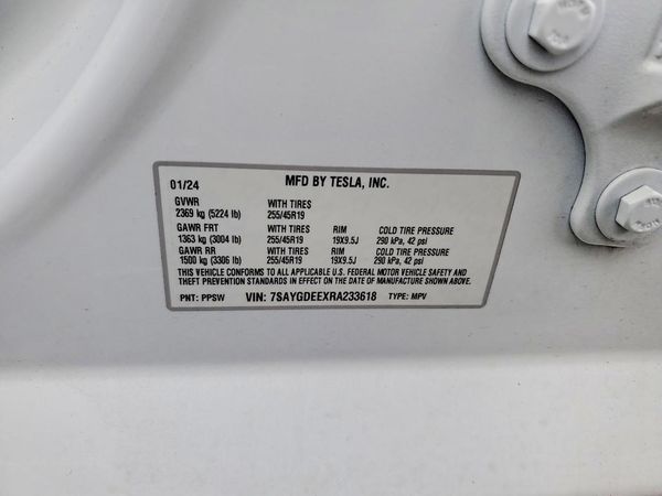 2024 TESLA MODEL Y