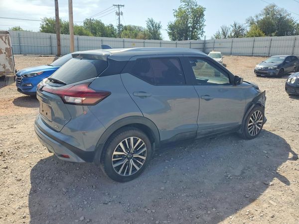 2022 NISSAN KICKS SV