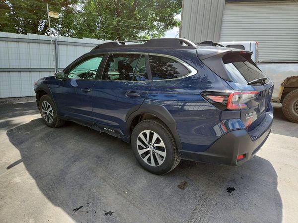 2023 SUBARU OUTBACK Premium