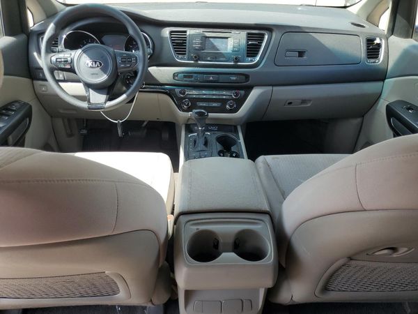 2016 KIA SEDONA