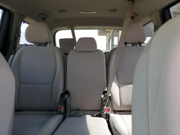 2016 KIA SEDONA