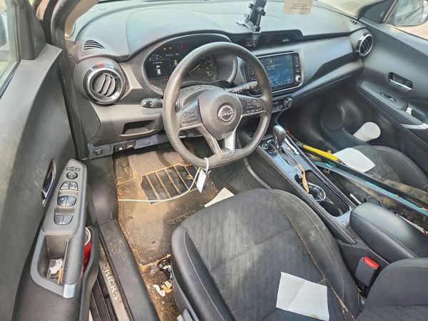 2022 NISSAN KICKS
