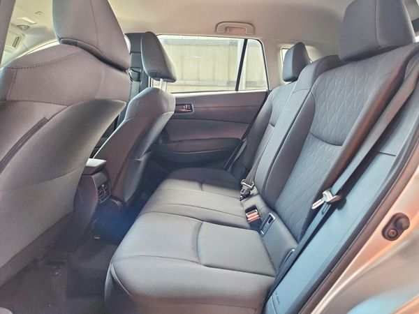 2024 TOYOTA COROLLA CROSS LE