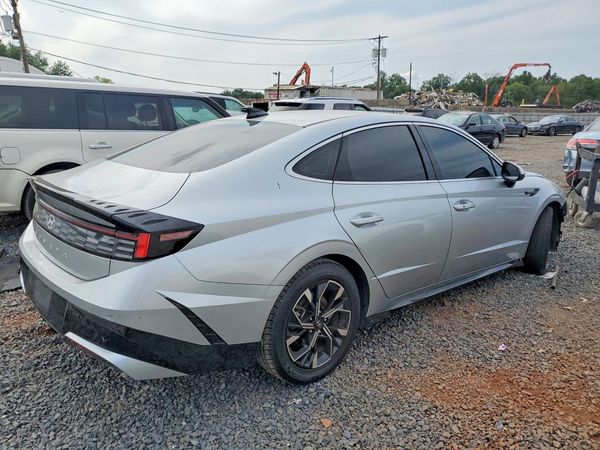 2024 HYUNDAI SONATA