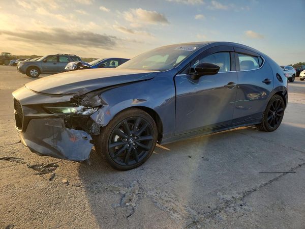 2023 MAZDA 3 Preferred Package
