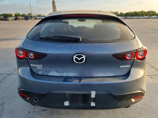 2023 MAZDA 3 Preferred Package