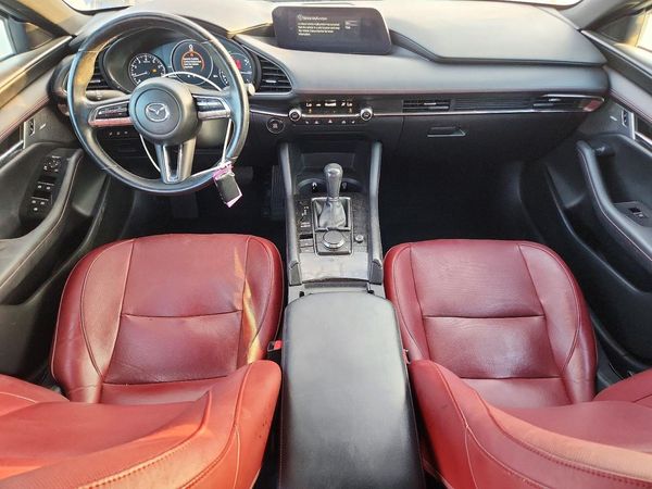 2023 MAZDA 3 Preferred Package