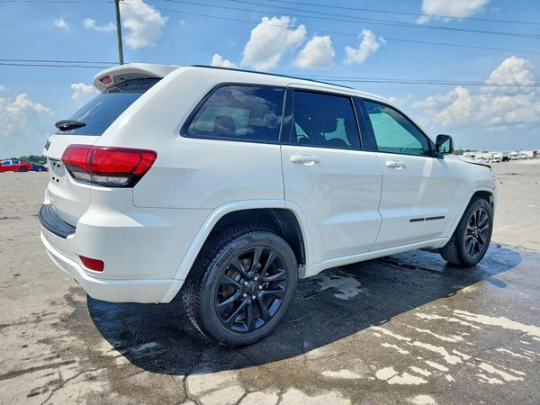 2018 JEEP GRAND CHEROKEE Laredo