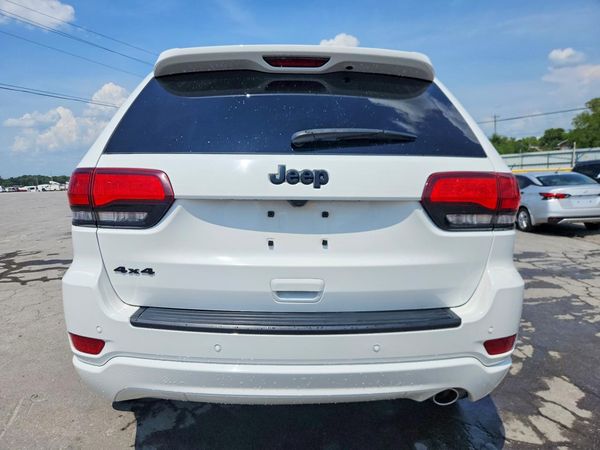2018 JEEP GRAND CHEROKEE Laredo