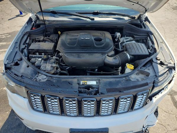 2018 JEEP GRAND CHEROKEE Laredo