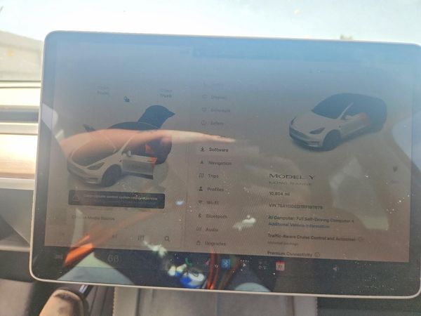 2024 TESLA MODEL Y