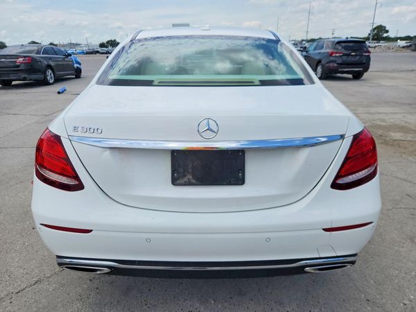 2018 MERCEDES-BENZ E