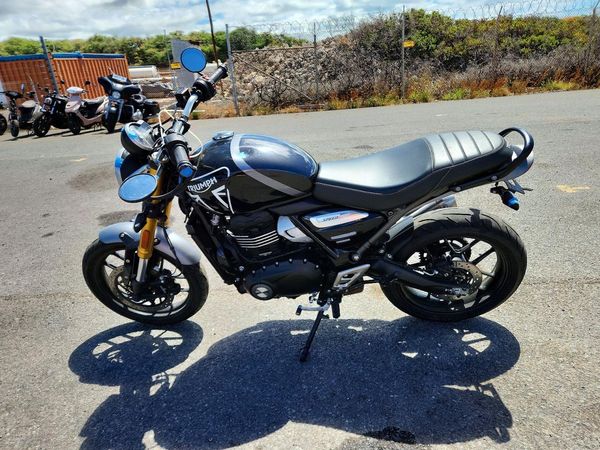 2025 TRIUMPH MOTORCYCLE SPEED