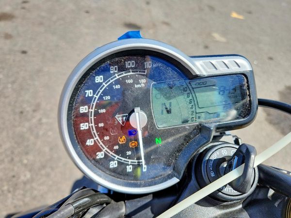 2025 TRIUMPH MOTORCYCLE SPEED
