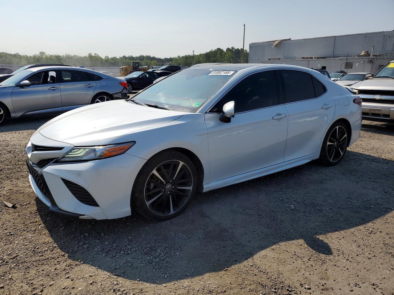 2018 TOYOTA CAMRY