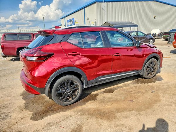 2024 NISSAN KICKS SR
