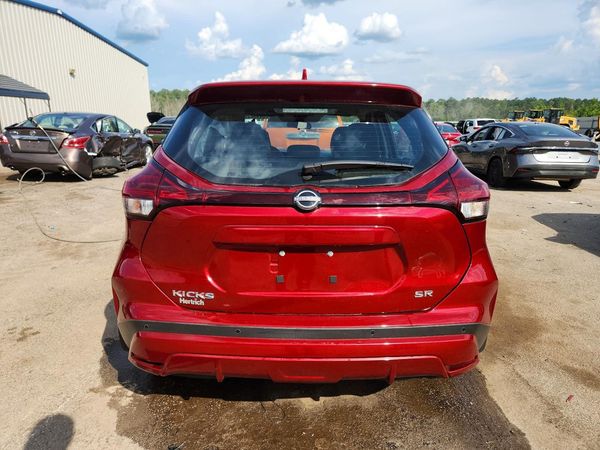 2024 NISSAN KICKS SR