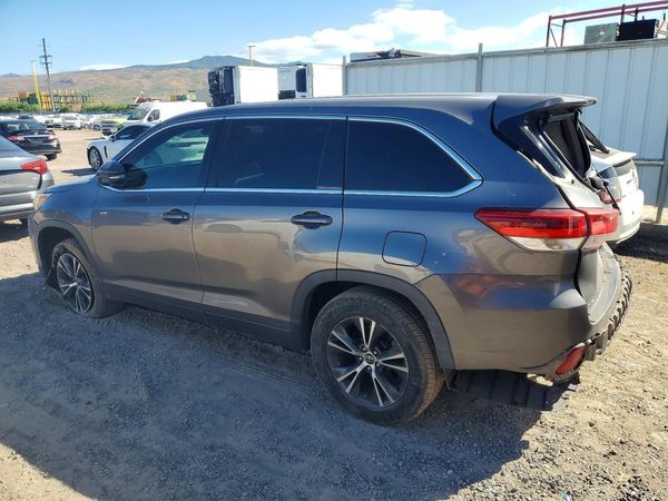 2017 TOYOTA HIGHLANDER