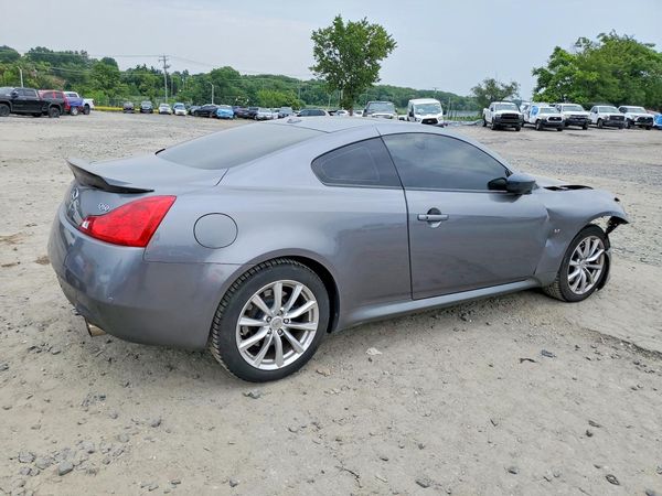 2015 INFINITI Q60 COUPE