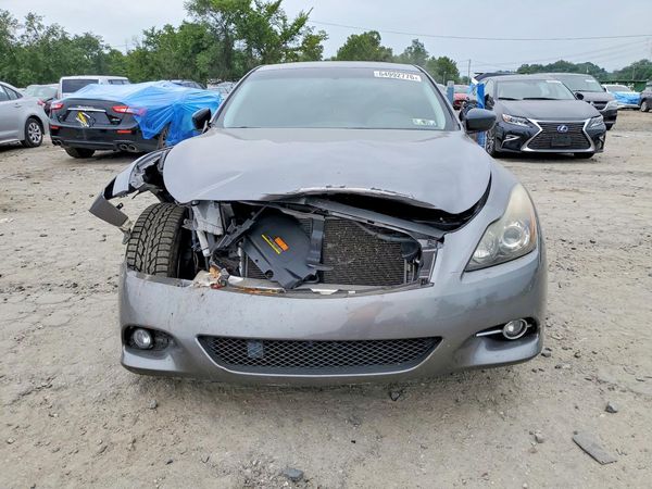 2015 INFINITI Q60 COUPE