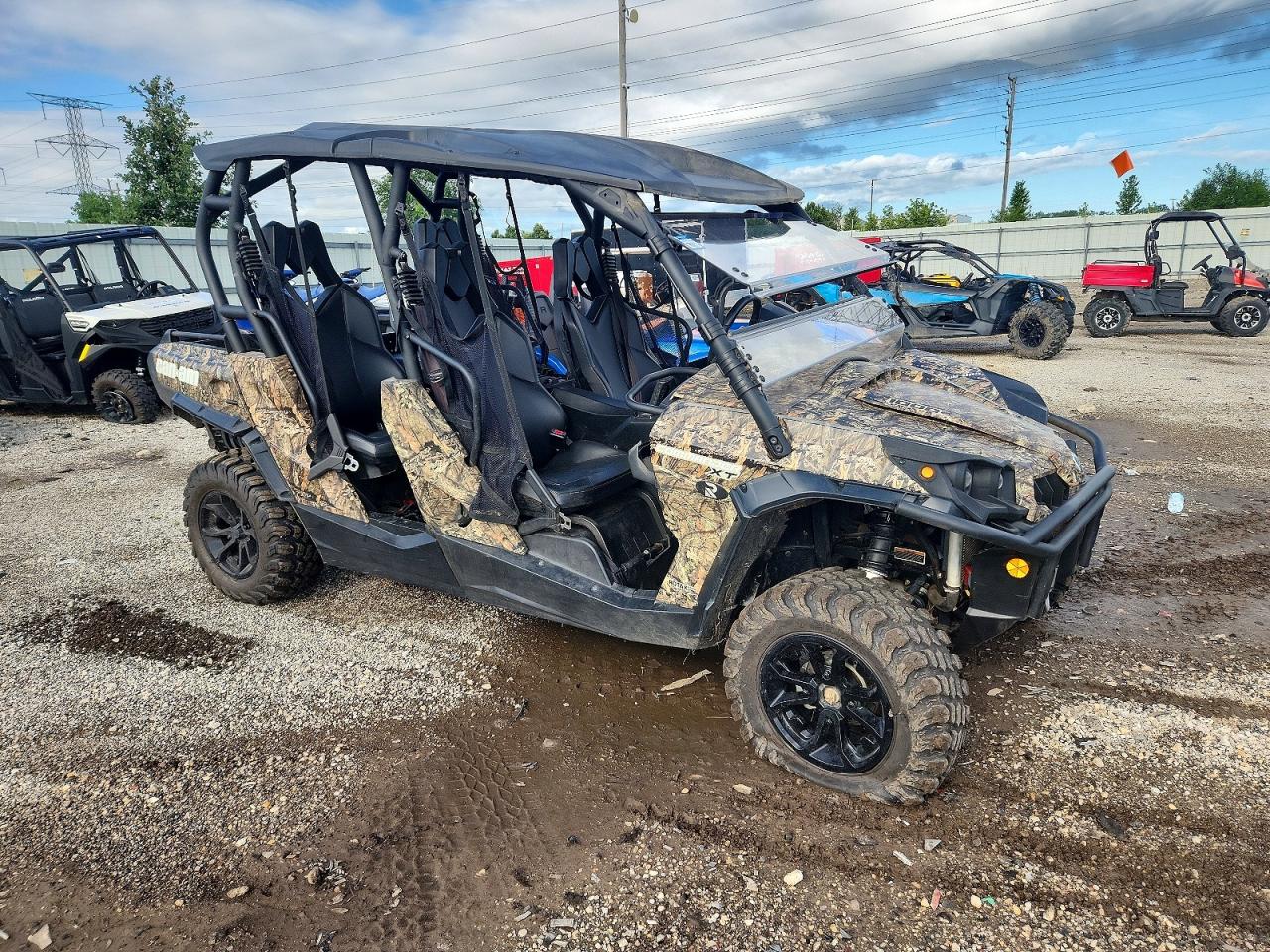 2017 CAN-AM COMMANDER MAX MAX XT